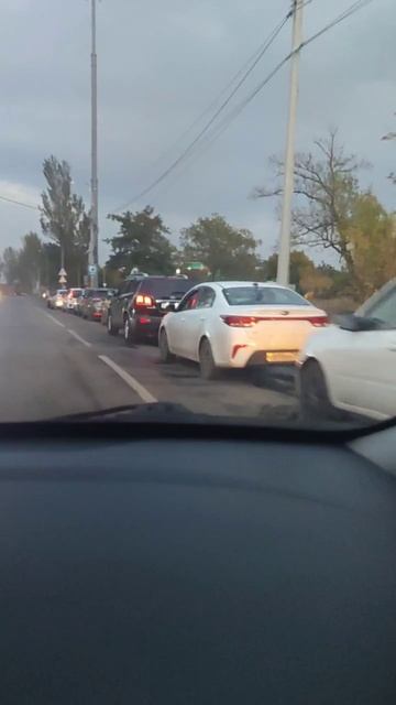 Очередь сегодня на заправку в Петровском районе Донецка

А где вы обычно заправляете свое авто? Пиши