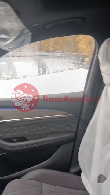 Белый Geely Monjaro для Дениса