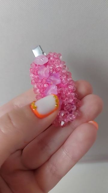 Заколка из бисера Ручная работа