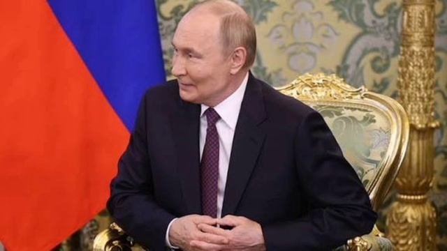 С праздником Владимир Владимирович!