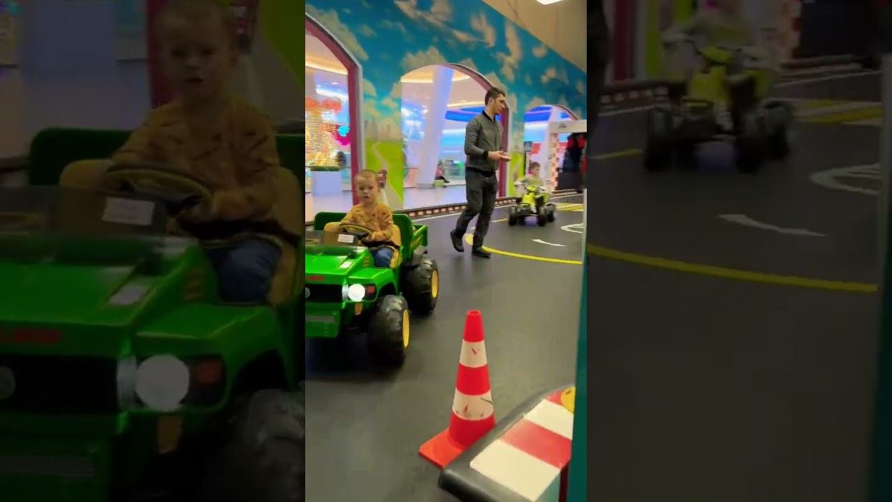 Автогородок Кидландия (г. Москва, ул. Автозаводская 18, ТРЦ Ривьера, 3-й этаж)