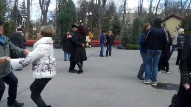 Прости, прощай!!! Танцы в парке Горького!!! Харьков Апрель 2021