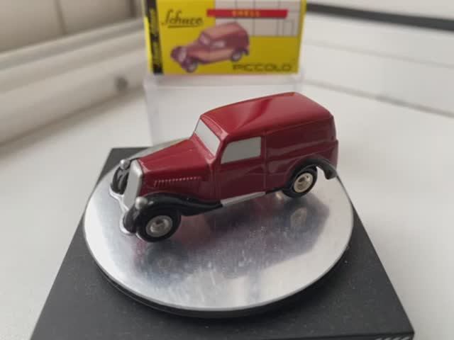 1:90 Mersedes Benz 190 , Schuco , серия Piccolo