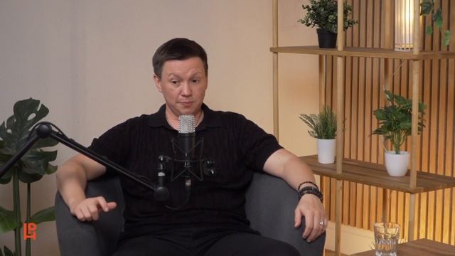 ПОДКАСТ: «Я не предприниматель. Но я помогаю бизнесу выйти из кризиса».