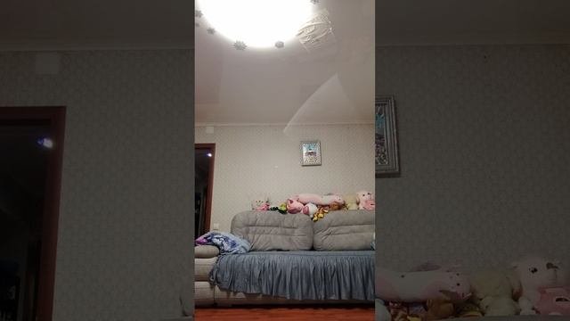 хочешь научиться прыгать на скакалке или как играть в игру кальмара если ты 1 в семье ребенок тогда
