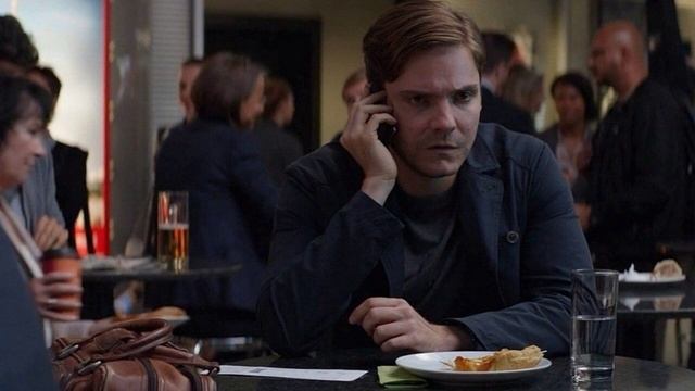 Даниэль Брюль ( Daniel Bruhl )