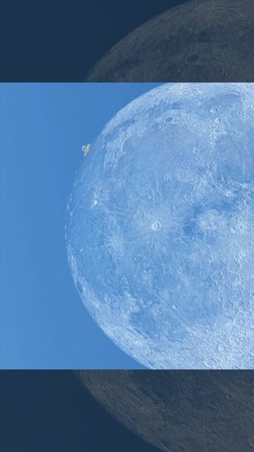 Падение метеорита на луну 😱 🌕