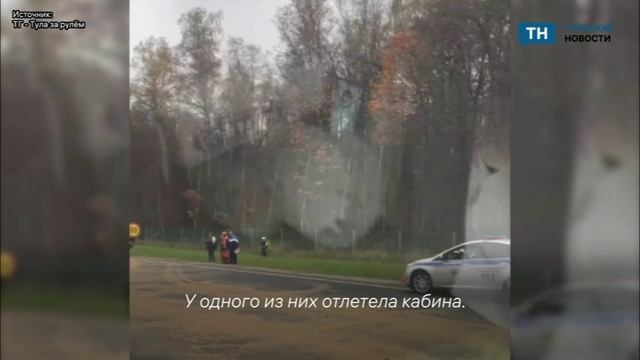 На М-2 в районе Тулы столкнулись фургоны