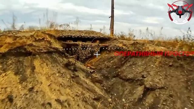 🎮FPV-шка 25-армии выявила и поразила блиндаж с ВСУшниками под железнодорожным полотном между…🔽🔽🔽