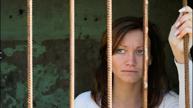 Я встретил девушку на пересылочке
