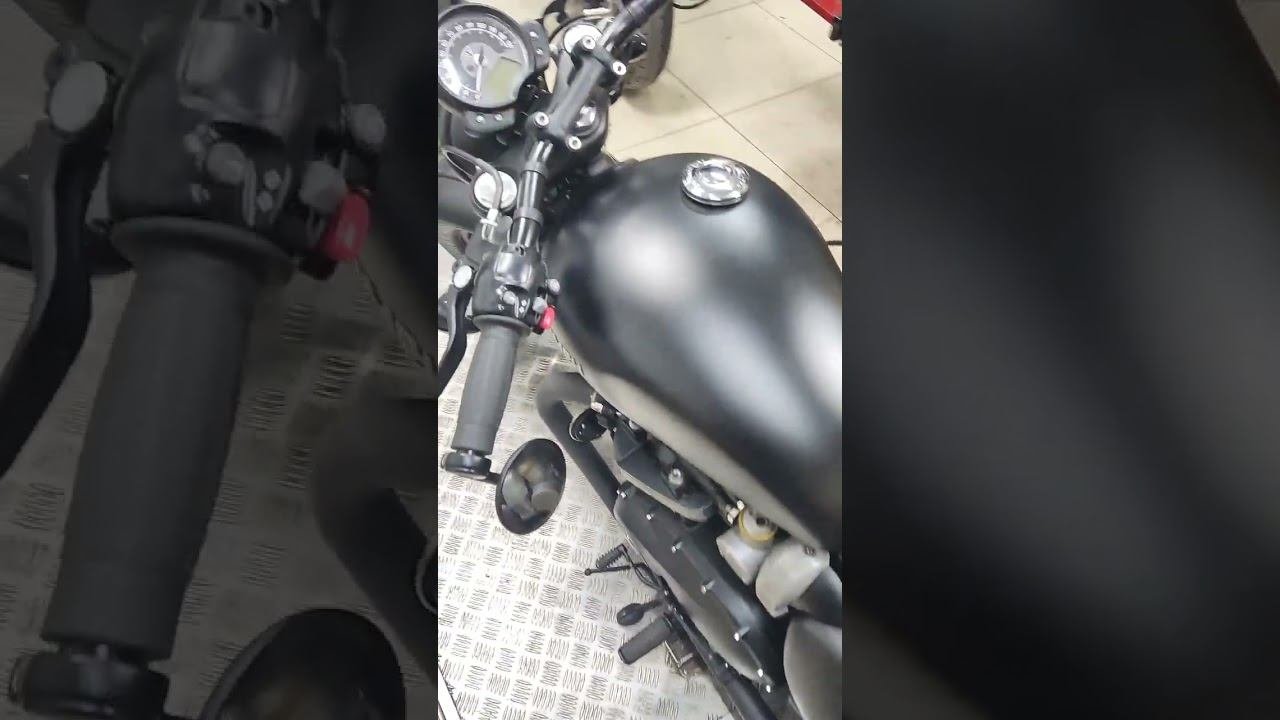 Triumph Bobber Black помыли на мойке! triumphbobberblack