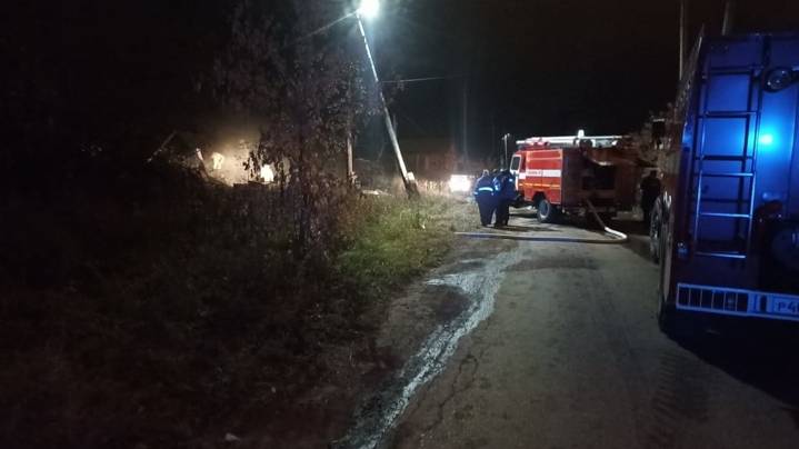 Мужчина погиб при обрушении дома после взрыва газа в Свердловской области