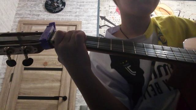как играть песню фантом на гитаре для начинающих