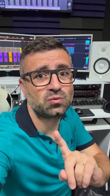 🔴 Cât De Interesante Sunt Versurile Acestei Melodii 🎶