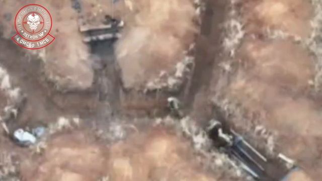 Четко слаженная работа при штурме укрепа противника