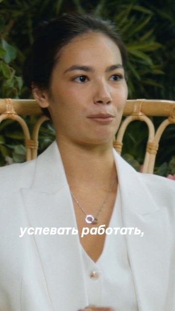 Саша Хорзова честно о работе блогером. Полный выпуск уже на канале