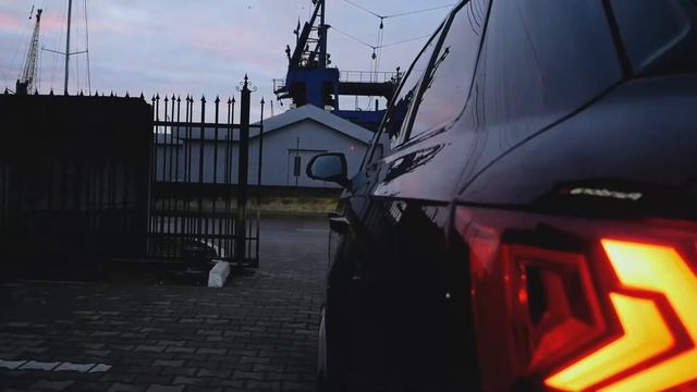 Audi Q7 // Интеграция пультов от ворот