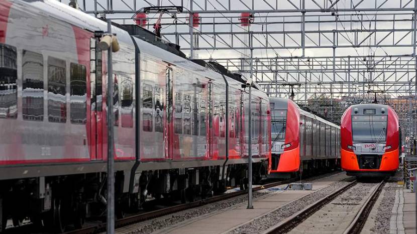 В Подмосковье двое зацеперов пострадали при езде на крыше электрички