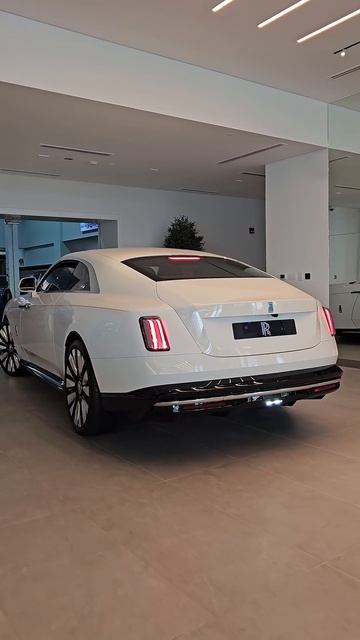 Rolls-Royce Spectre 2025
