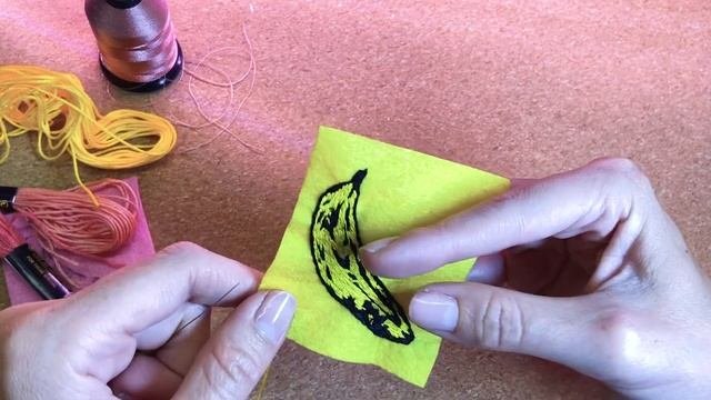 Брошь Банан Вышивка Гладью Pop Art Andy Warhol Brooch Banana
