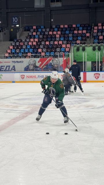 Превратил сейв в гол 🧙 #КХЛ