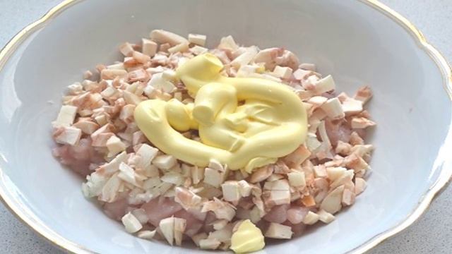 Рубленые куриные котлеты с грибами