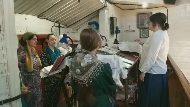 Песнопения хора в праздник Святой Троицы