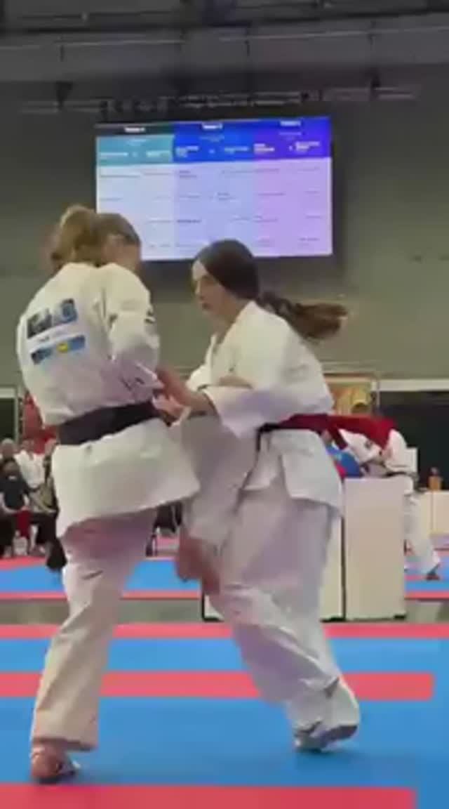 С такой не шути