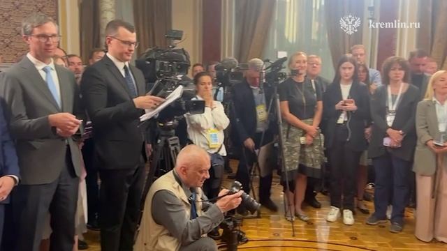 Совсем скоро состоится пресс-подход Президента Владимира Путина, 10 октября 2025 года