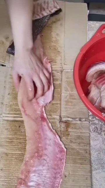 Отделение кожи от филе