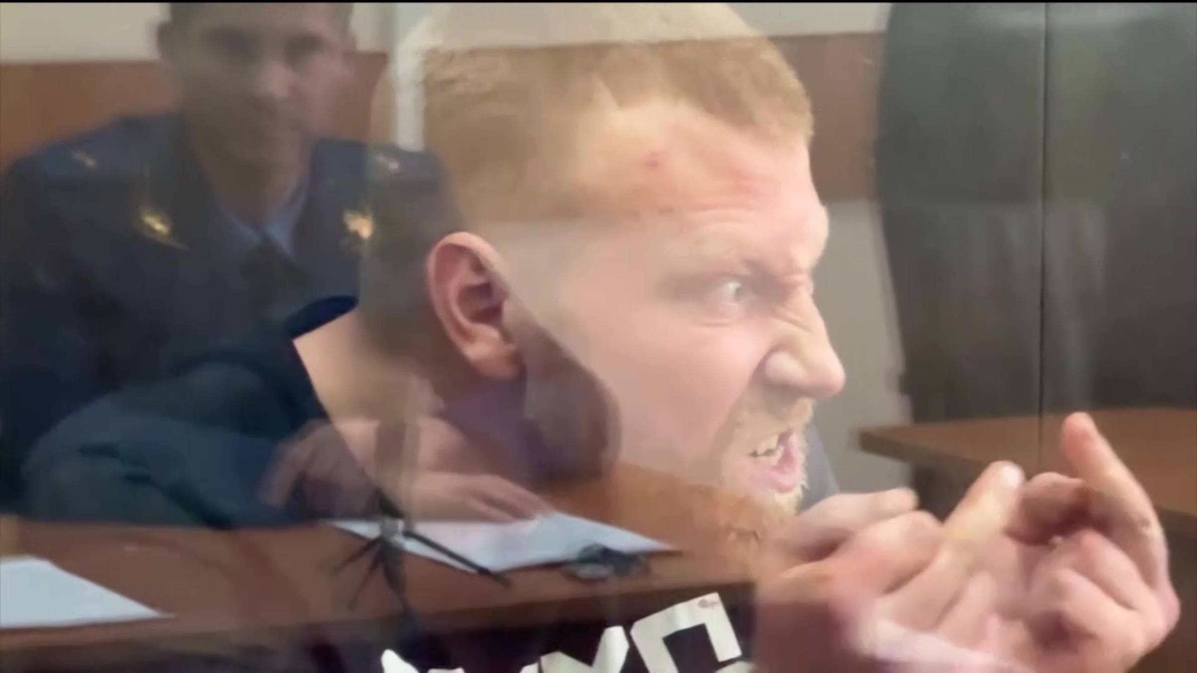 Матери и брату выброшенной в окно девочки окажут психологическую помощь в Уфе