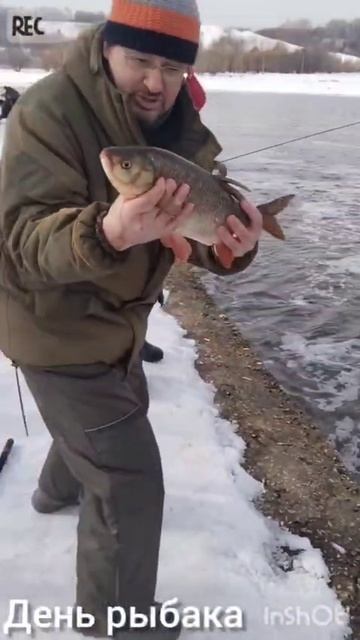 огромный язь на мормо спиннинг, вот что значит команда.mp4