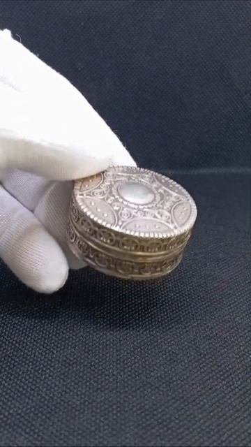 Серебряная шкатулка Европа XX век  81025.