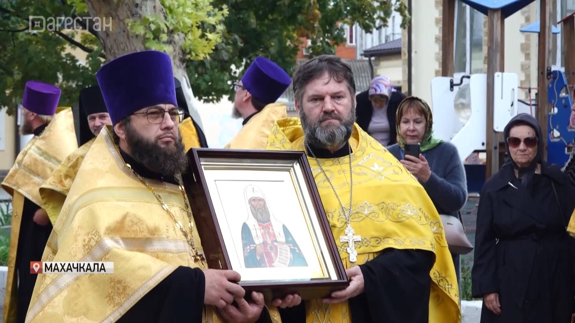 Махачкала встретила ковчег с мощами патриарха Тихона