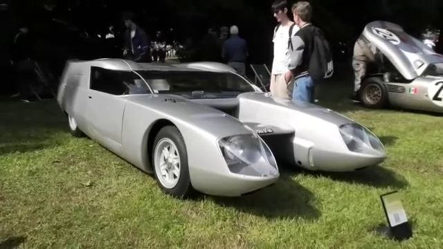 Спорткар катамаран