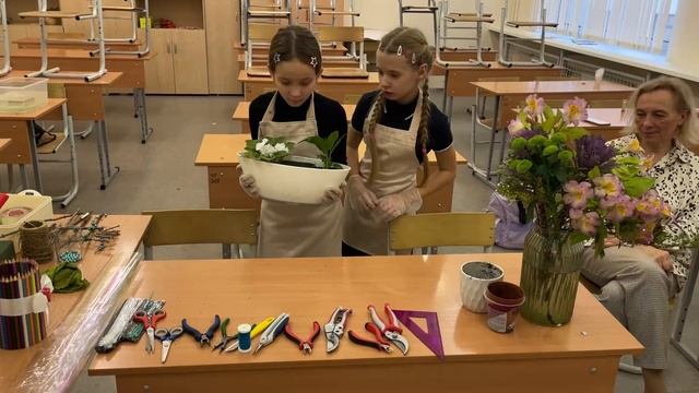 Юные флористки Школы Перспектива