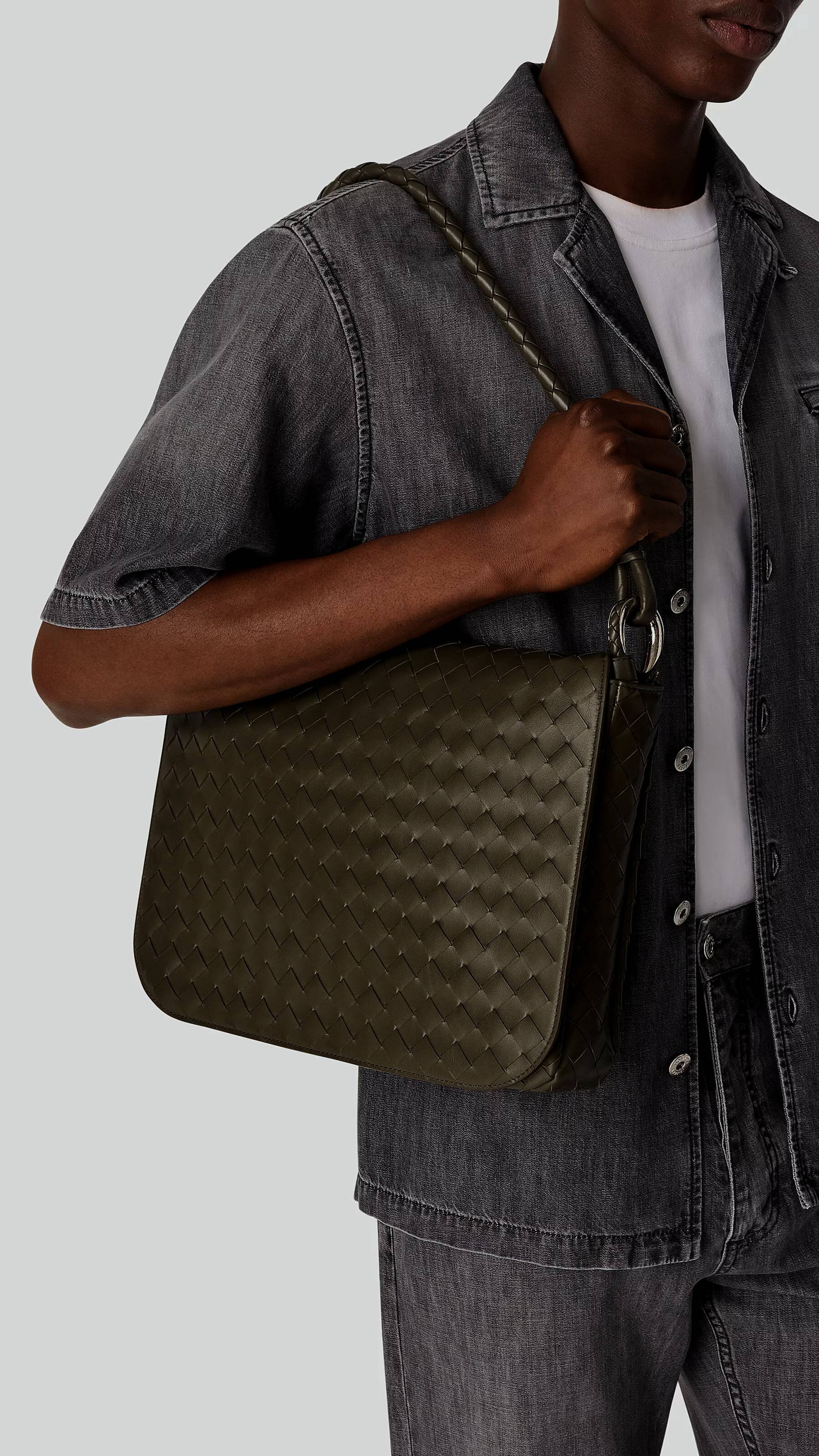 Сумка мужская BOTTEGA VENETA Swing Messenger Bag In Kaki — обзор, распаковка, Unboxing.