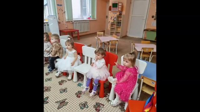 "Осень, осень в гости просим"🍁
Группа "Здоровячки"
Воспитатели: Резвушкина Е.Л., Уварова Н.С.👍