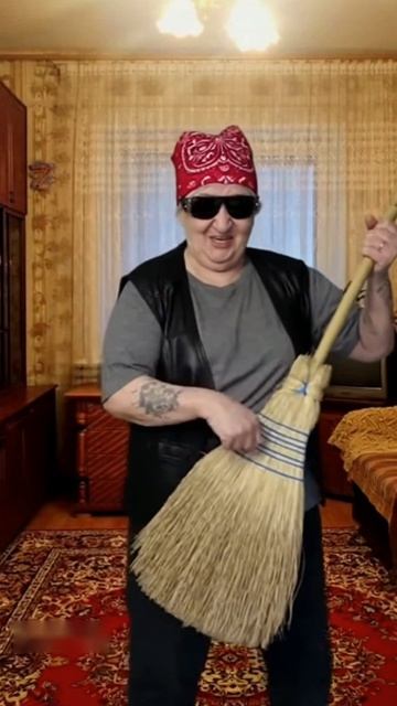 Поздравь свою Бабулю! Для подробностей жми 👇