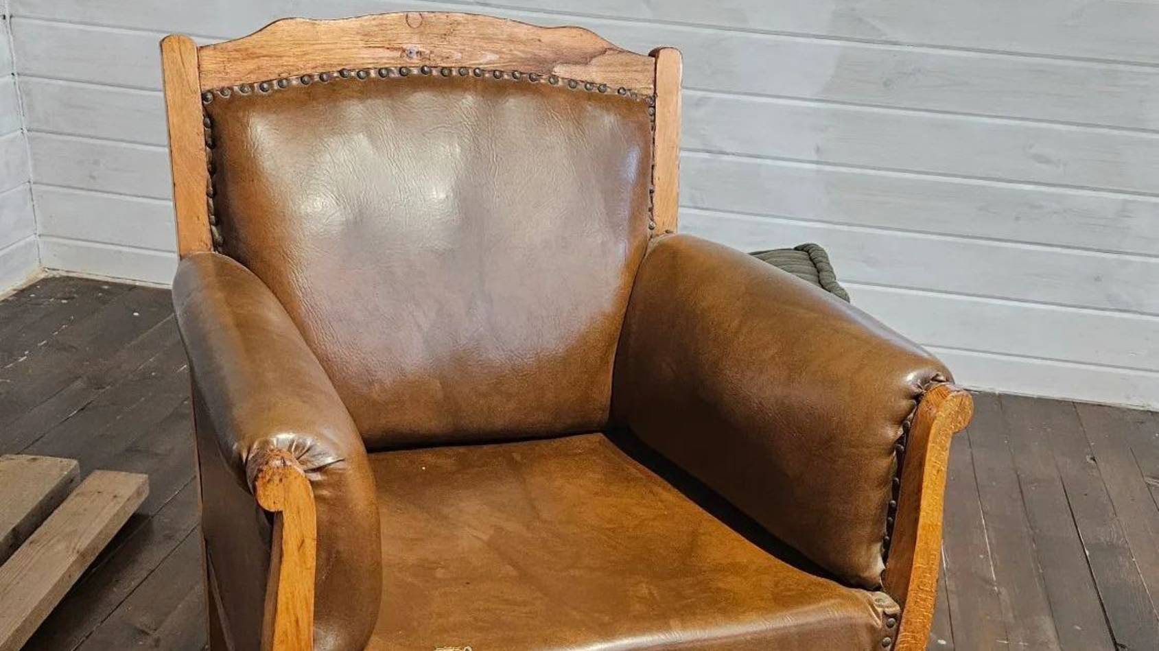 Реставрация двух кабинетных кресел "сталинского ампира". Начало...