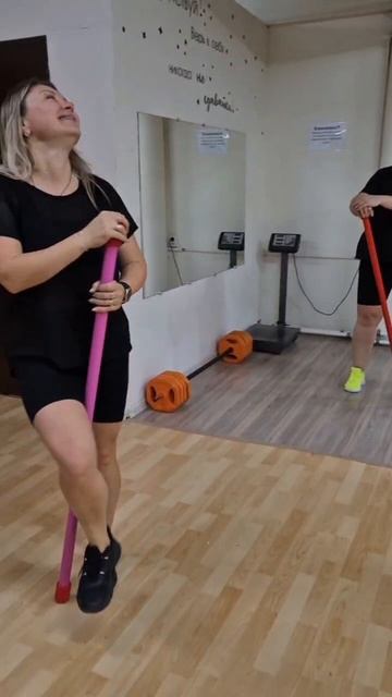 Доскакались
#тренировки #смешное видео #видеоприколы
#здоровье #похудение