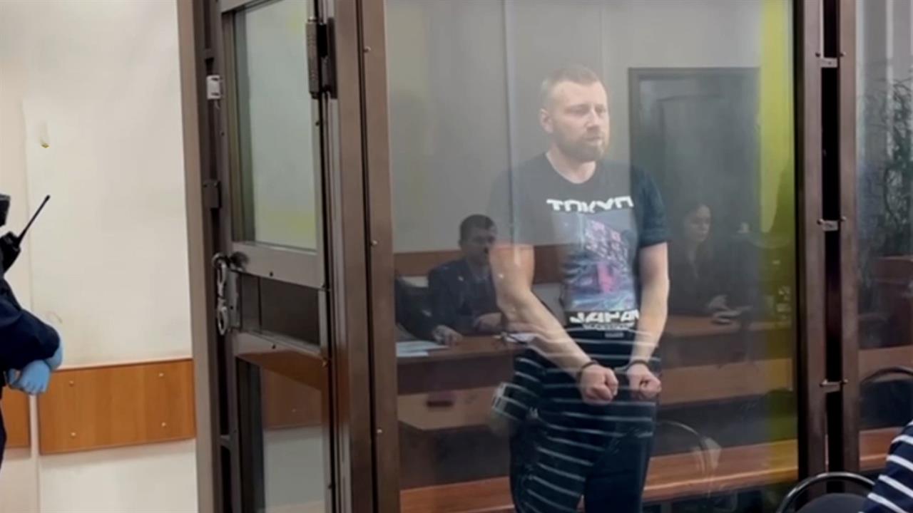 Суд арестовал уфимца, выбросившего с четвертого этажа дочь