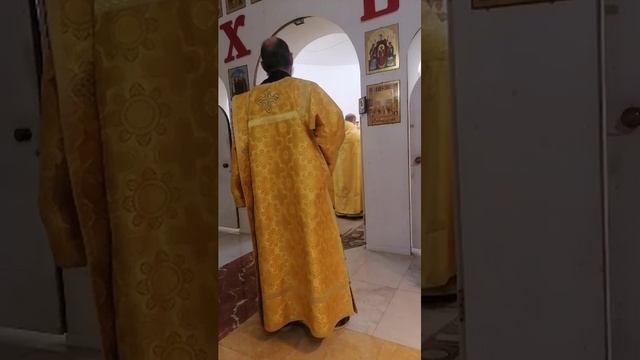 Дорогие братья и сестры! Божественная служба храм Святой Троицы