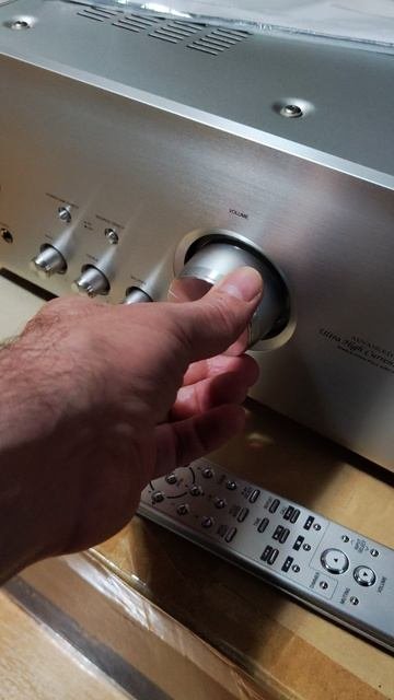 усилитель Denon Pma-2020ae в продаже за 189000руб обмен. покупаю часы и аудиотехнику за наличные ден