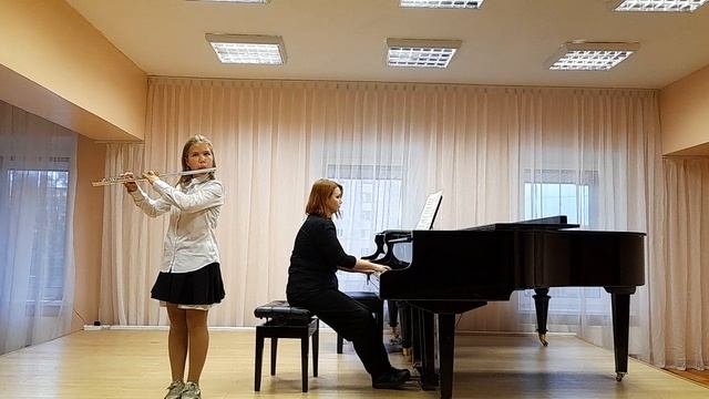 П. Харрис. Трюфель из темного шоколада. Исполняют Михкалева Анастасия (флейта) и Бунтова Юлия (ф-но)