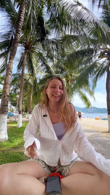 Деньги во Вьетнаме меняем в лювелирках, там же водичку питьевую набираем🚰