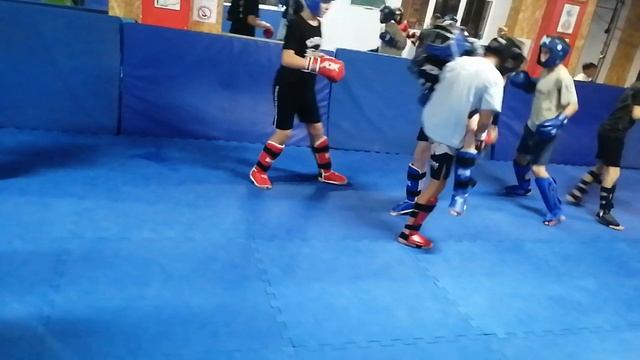 Пятничные спарринги в детской группе Кэмпо-ММА.