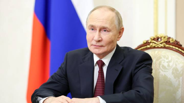 Путин рассказал, что российско-арабский саммит был перенесен по его инициативе