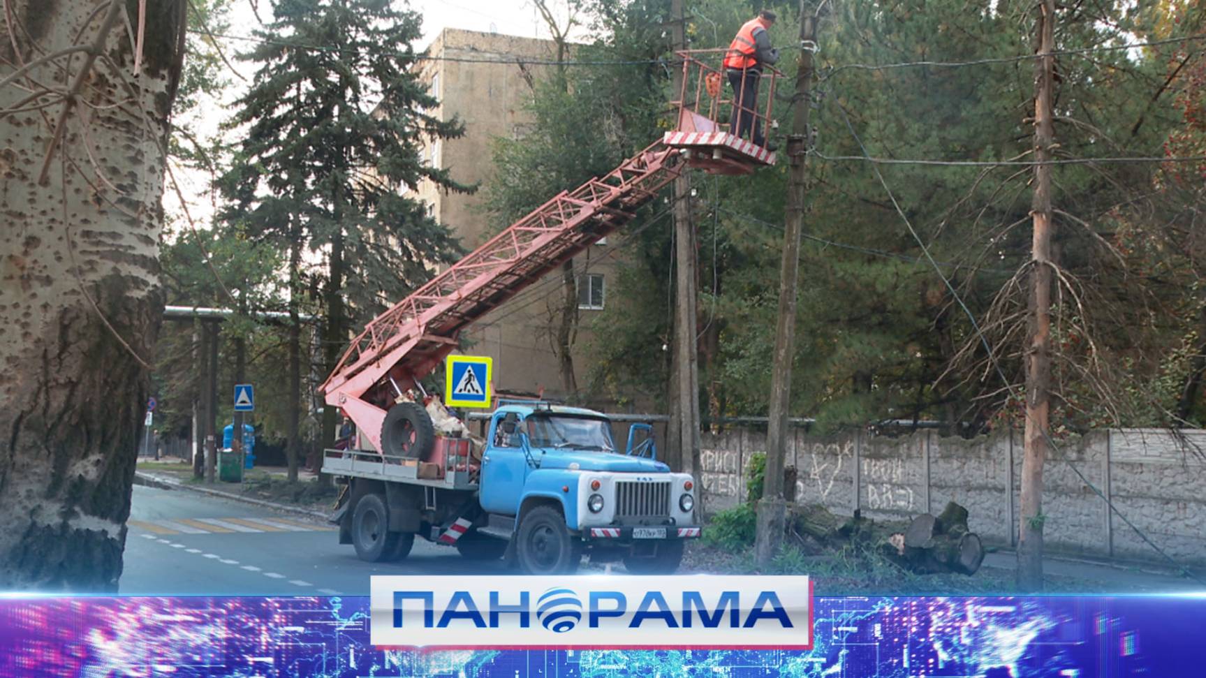 ⚡️ В ранее прифронтовом Петровском районе Донецка приступили к восстановлению наружного освещения
