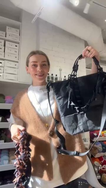 Марго показывает недавно приехавшую красоту от Becky Crunch💫